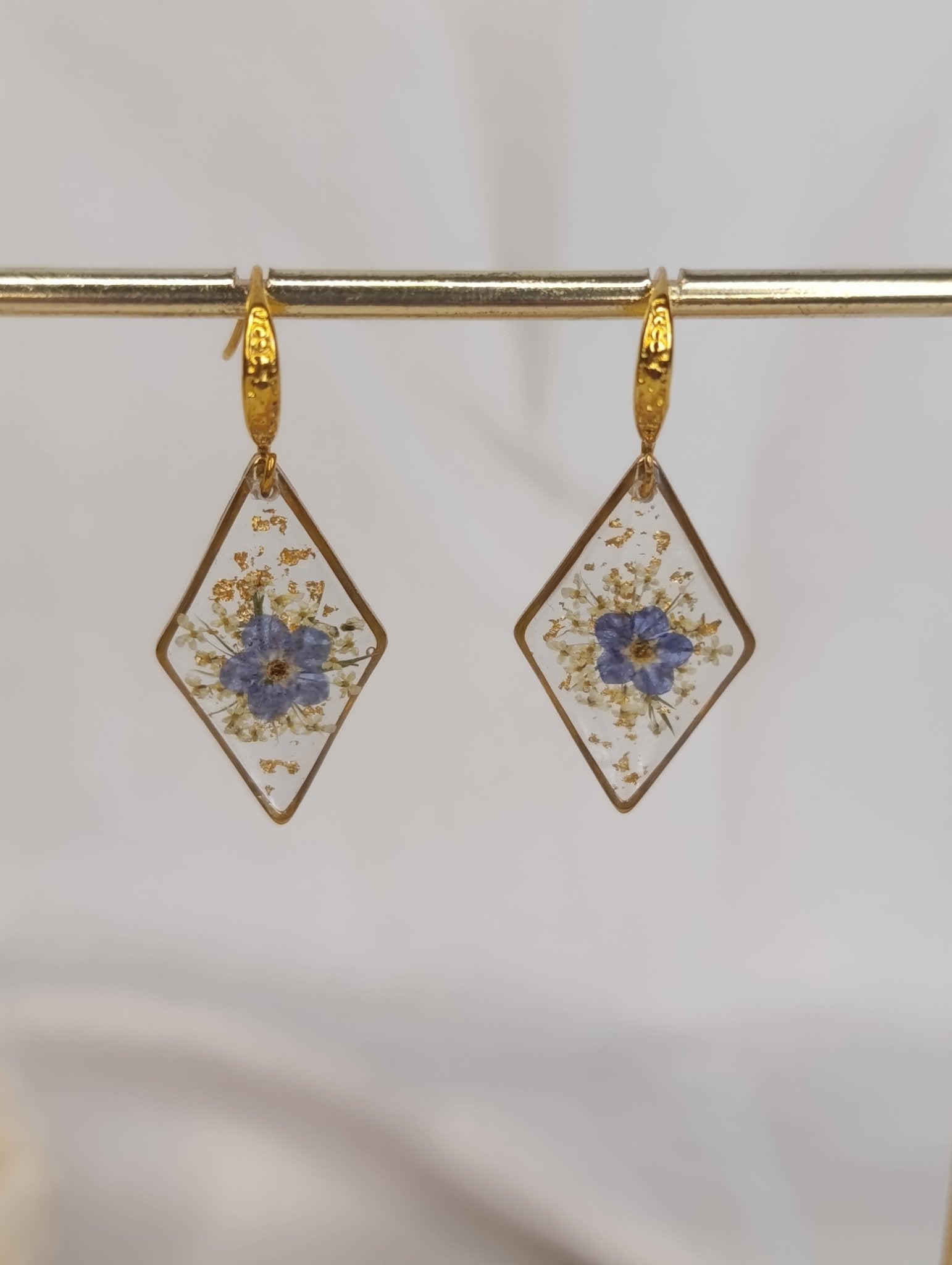 Boucles d’oreilles losanges – Myosotis & fleurs blanches sauvages - A Fleur d'Or