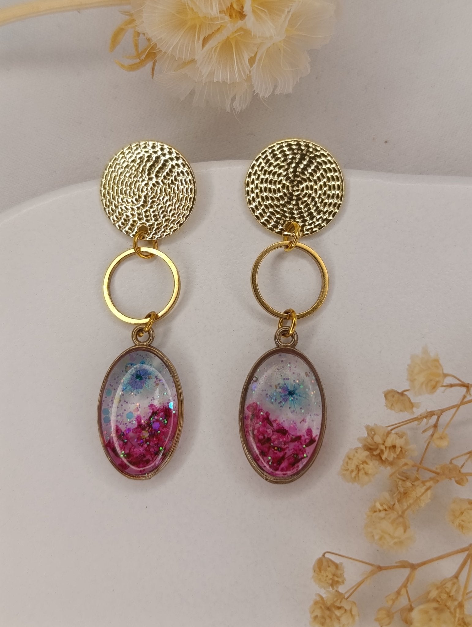 Boucles d’oreilles ovales – Fleurs sauvages roses & fleurs de cerisier bleues - A Fleur d'Or